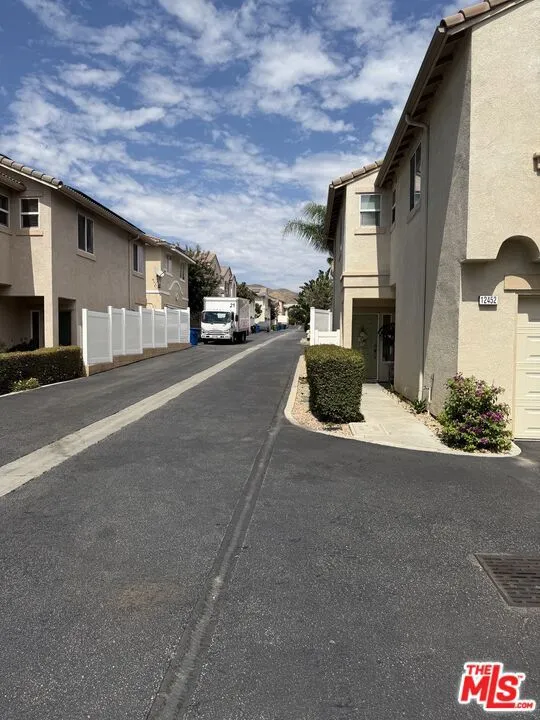 12452 Sonoma Drive Pacoima, CA 91331
