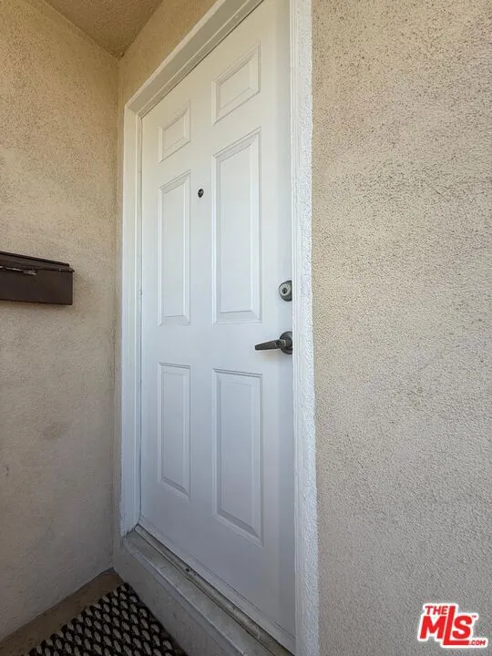 4306 Pennsylvania Avenue La Crescenta, CA 91214