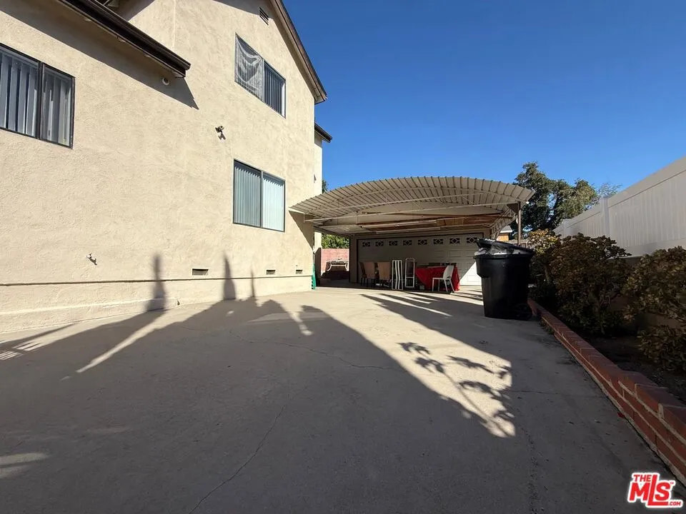4306 Pennsylvania Avenue La Crescenta, CA 91214