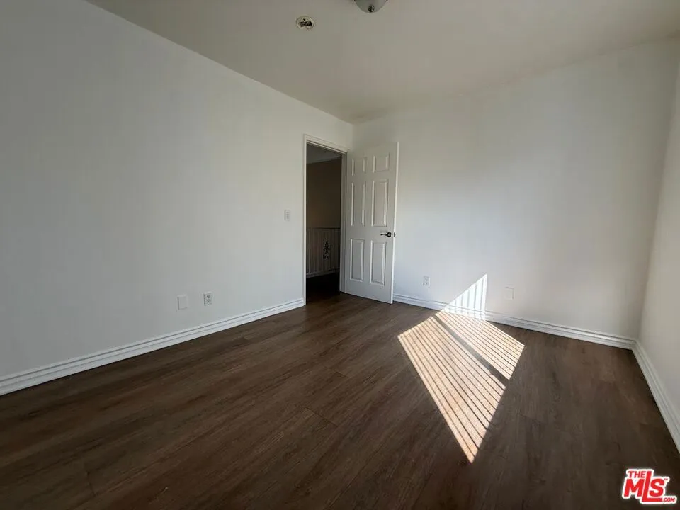 4306 Pennsylvania Avenue La Crescenta, CA 91214