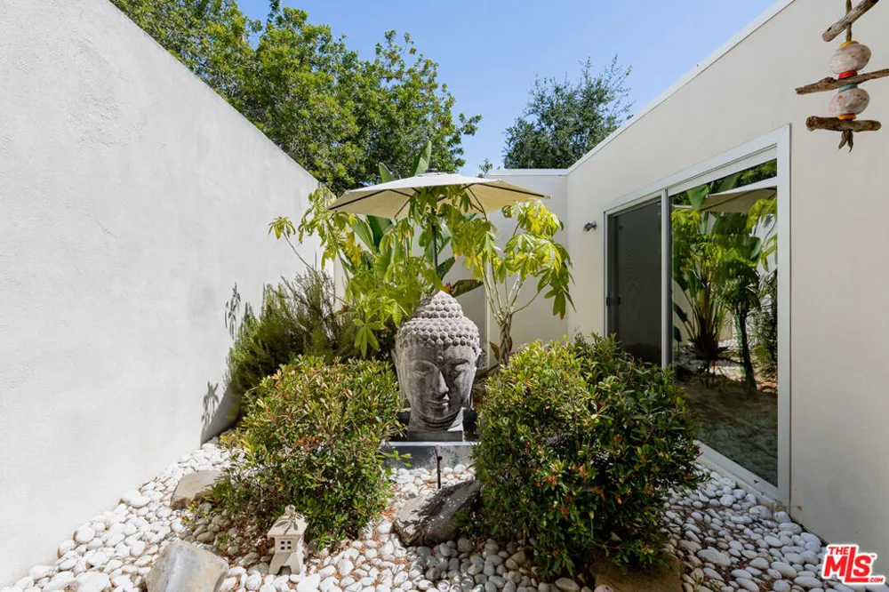 4101 Tarrybrae Terrace Tarzana, CA 91356