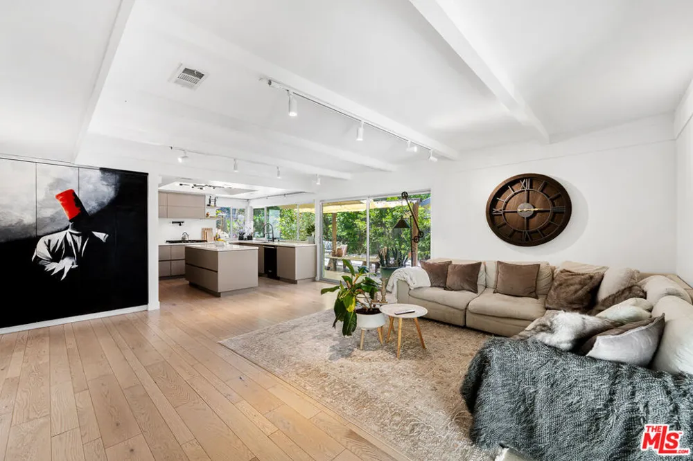 4101 Tarrybrae Terrace Tarzana, CA 91356