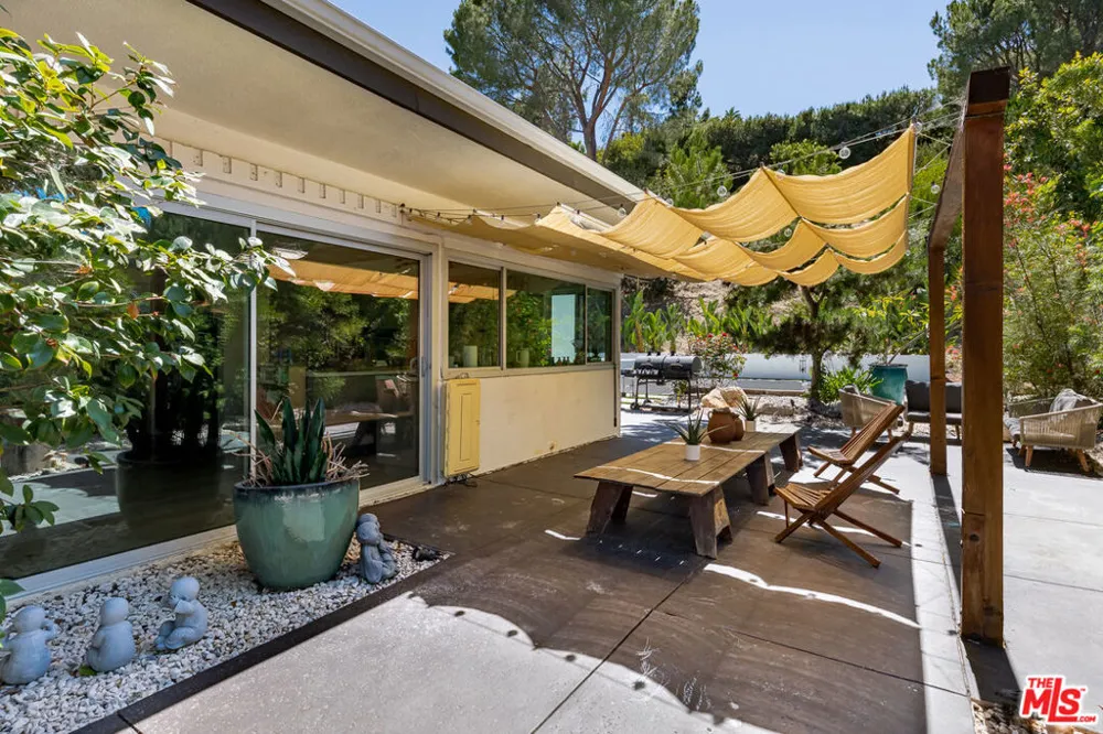 4101 Tarrybrae Terrace Tarzana, CA 91356