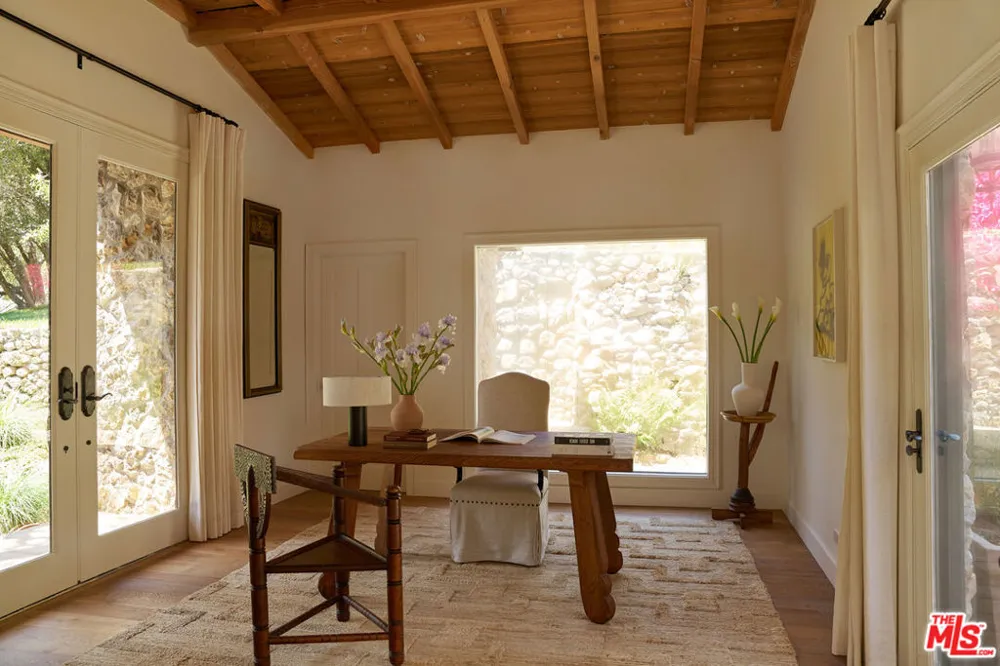 6208 Delaplane Road Malibu, CA 90265