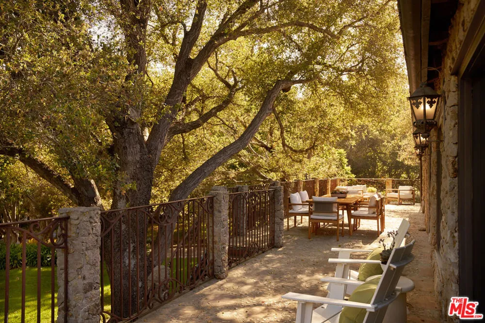 6208 Delaplane Road Malibu, CA 90265