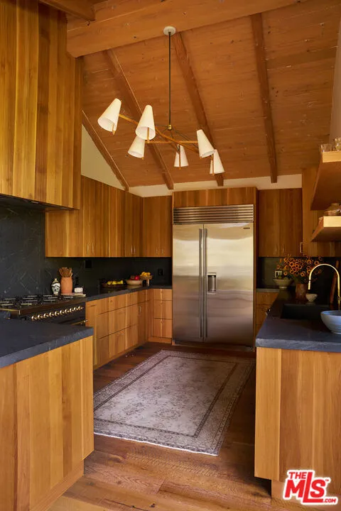 6208 Delaplane Road Malibu, CA 90265