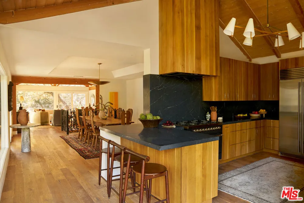 6208 Delaplane Road Malibu, CA 90265