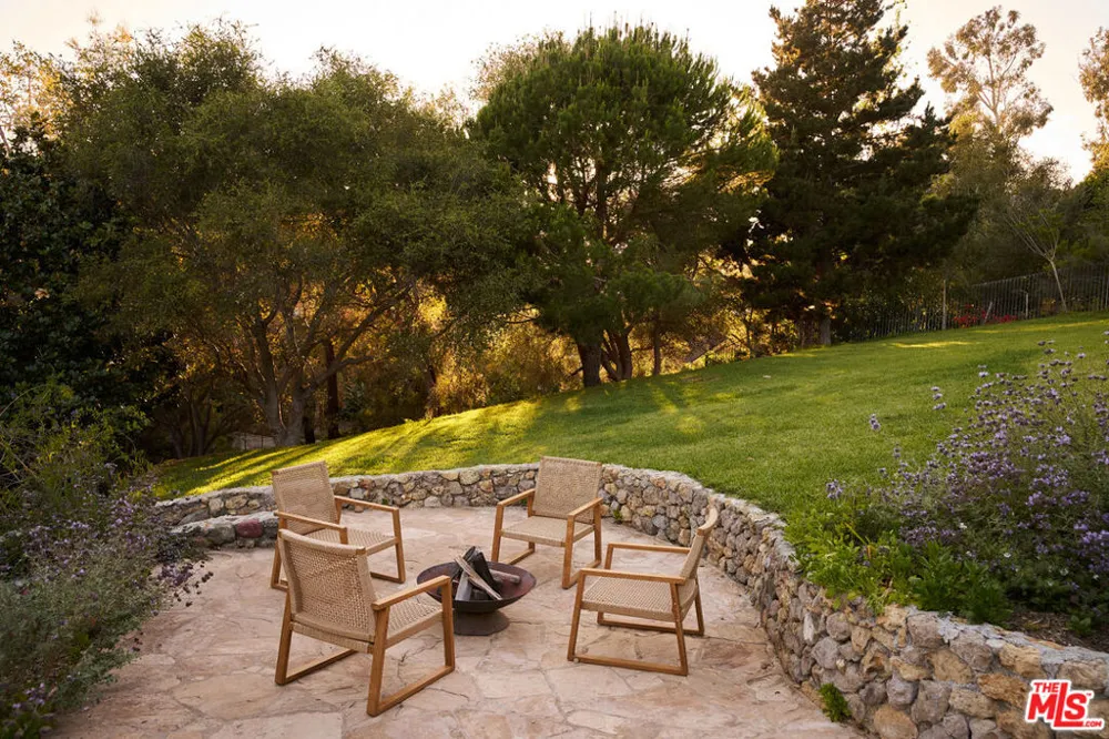 6208 Delaplane Road Malibu, CA 90265
