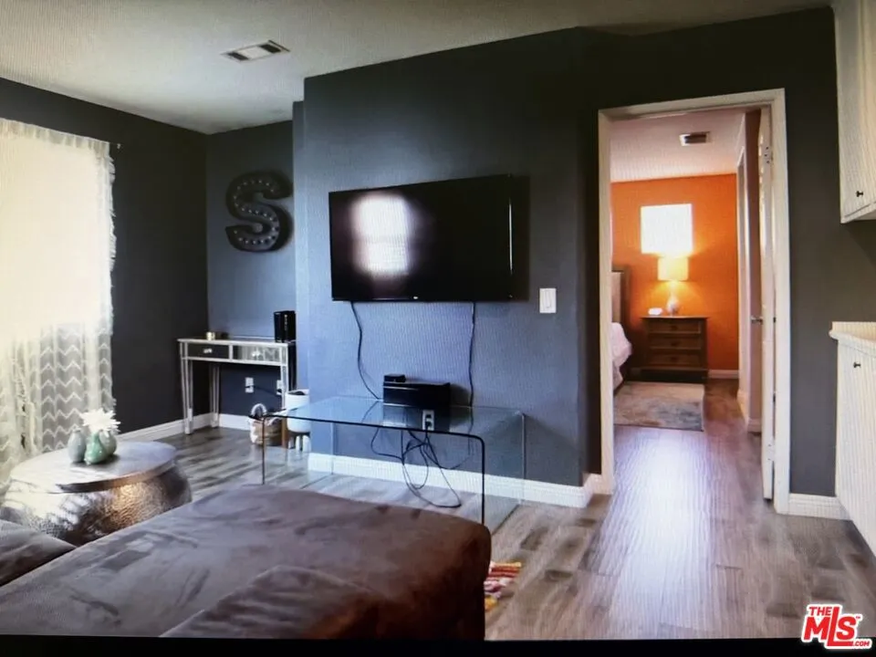 12452 Sonoma Drive Pacoima, CA 91331