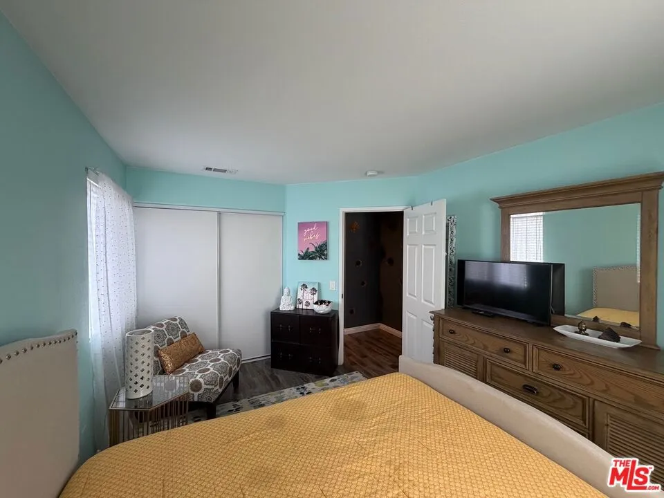 12452 Sonoma Drive Pacoima, CA 91331