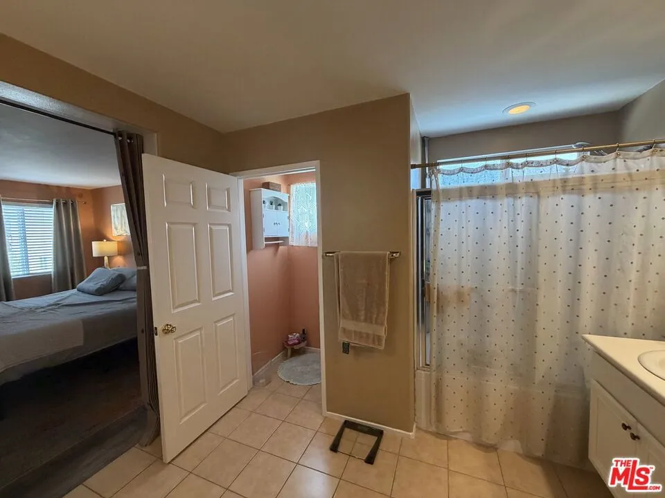 12452 Sonoma Drive Pacoima, CA 91331