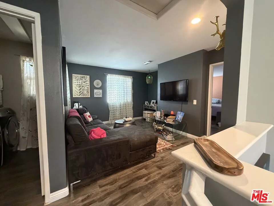 12452 Sonoma Drive Pacoima, CA 91331