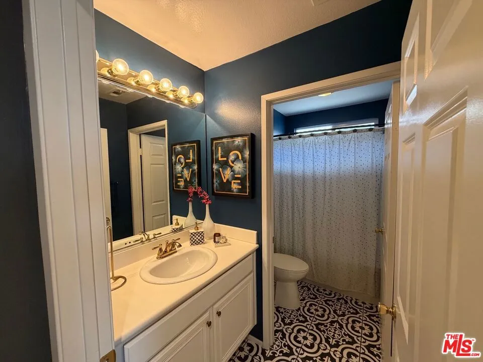 12452 Sonoma Drive Pacoima, CA 91331