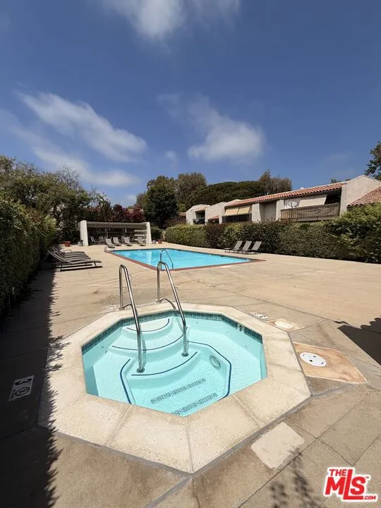 41 Dearborn Place #67 Goleta, CA 93117