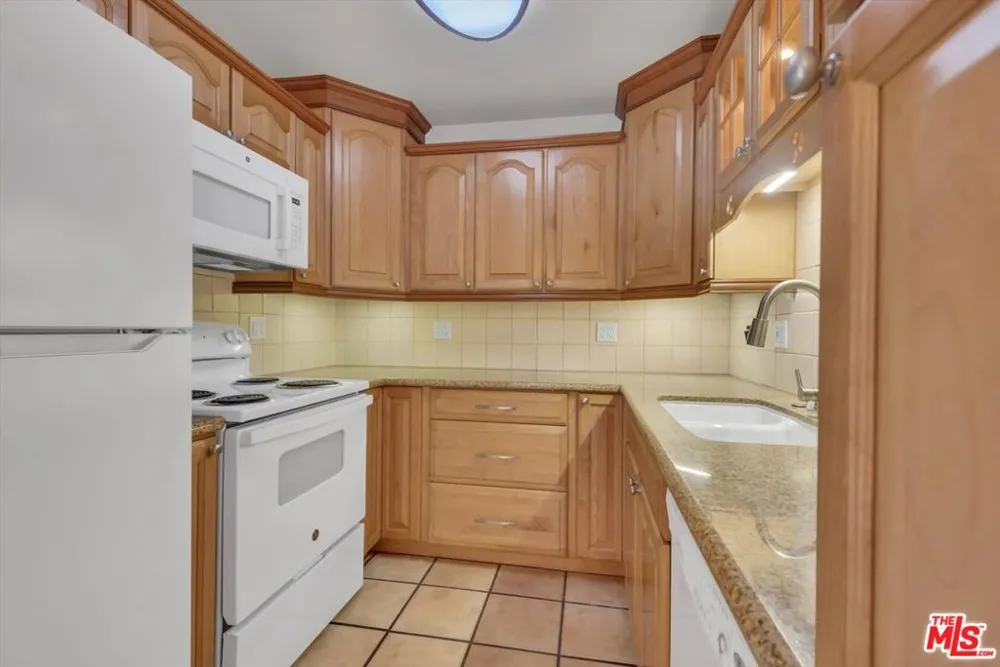 41 Dearborn Place #67 Goleta, CA 93117