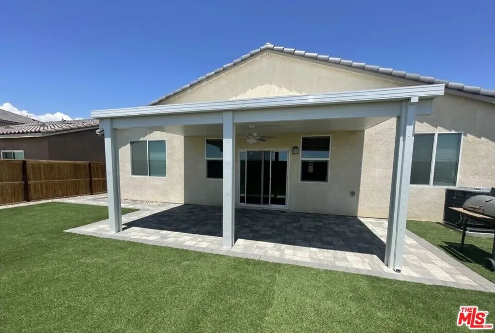 3818 Birchwood Avenue Rosamond, CA 93560