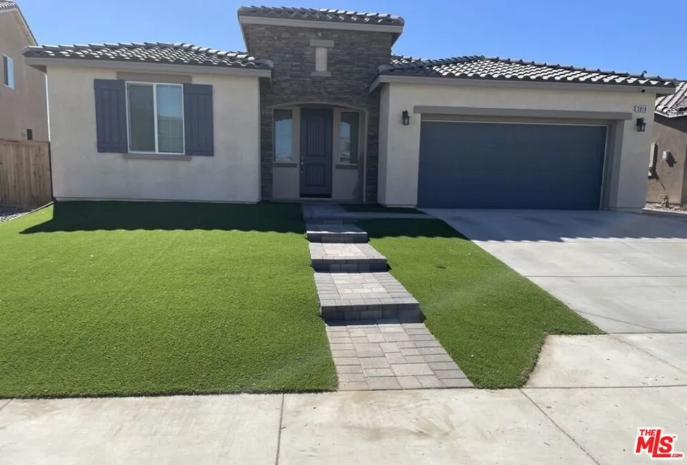 3818 Birchwood Avenue Rosamond, CA 93560