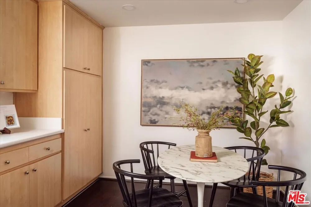 822 Victor Avenue #4 Inglewood, CA 90302