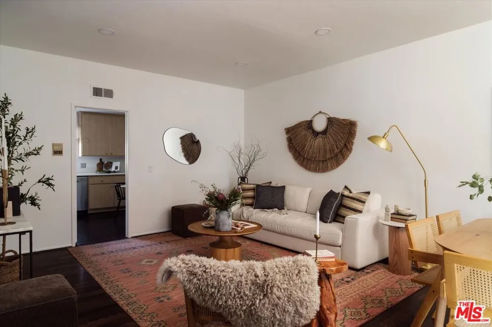 822 Victor Avenue #4 Inglewood, CA 90302