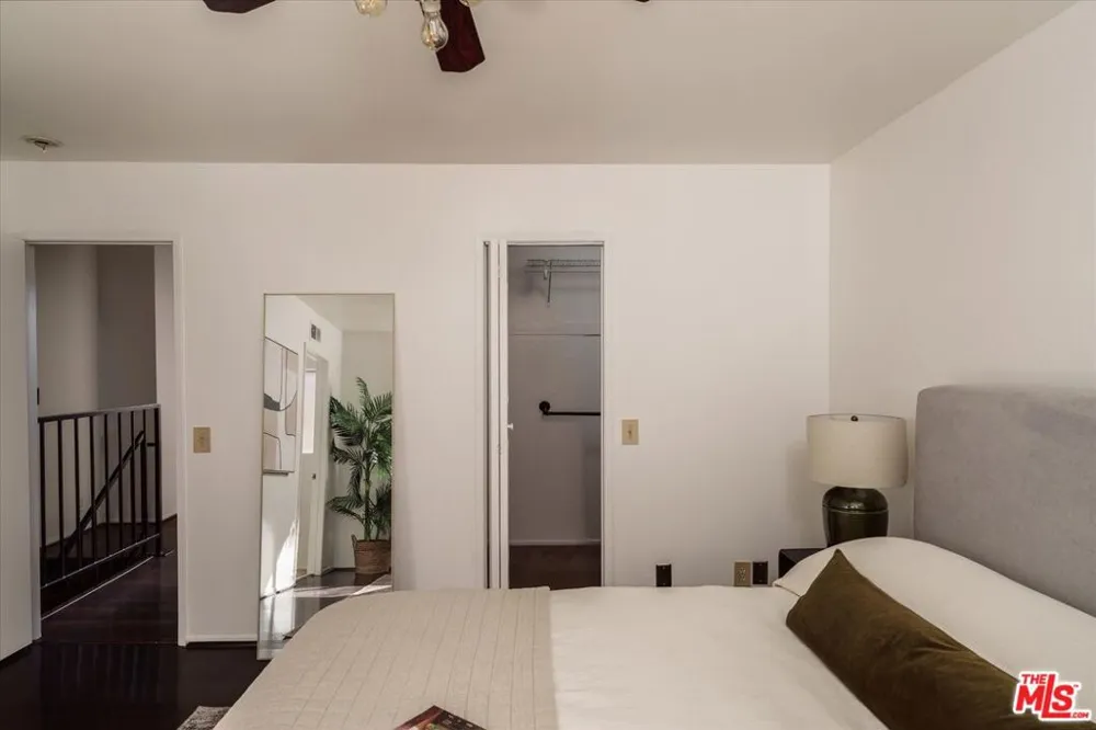 822 Victor Avenue #4 Inglewood, CA 90302