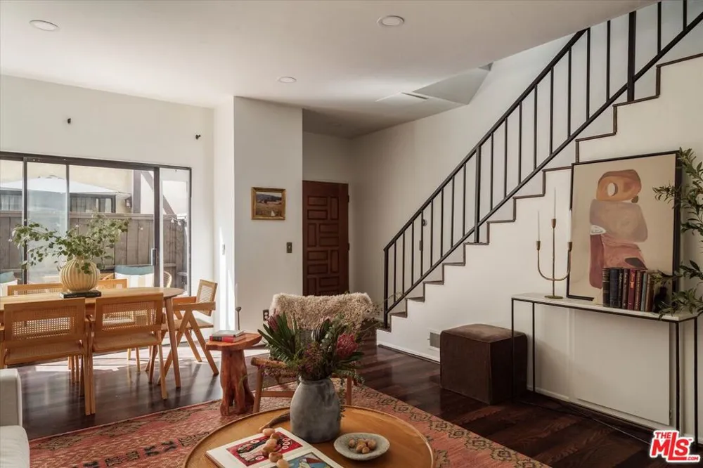822 Victor Avenue #4 Inglewood, CA 90302