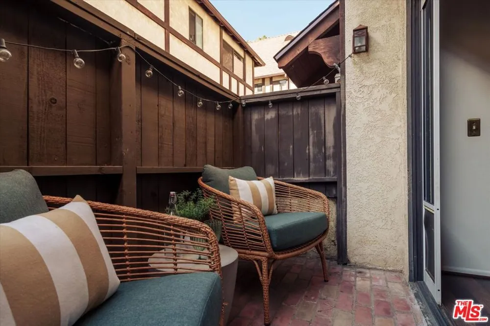 822 Victor Avenue #4 Inglewood, CA 90302
