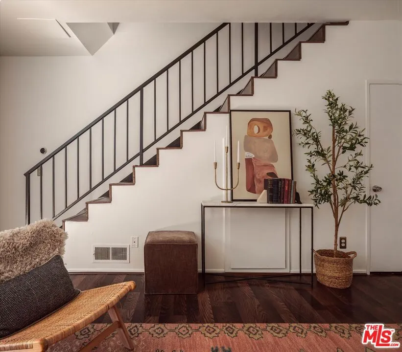 822 Victor Avenue #4 Inglewood, CA 90302