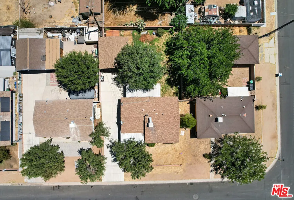 38444 31st East Palmdale, CA 93550