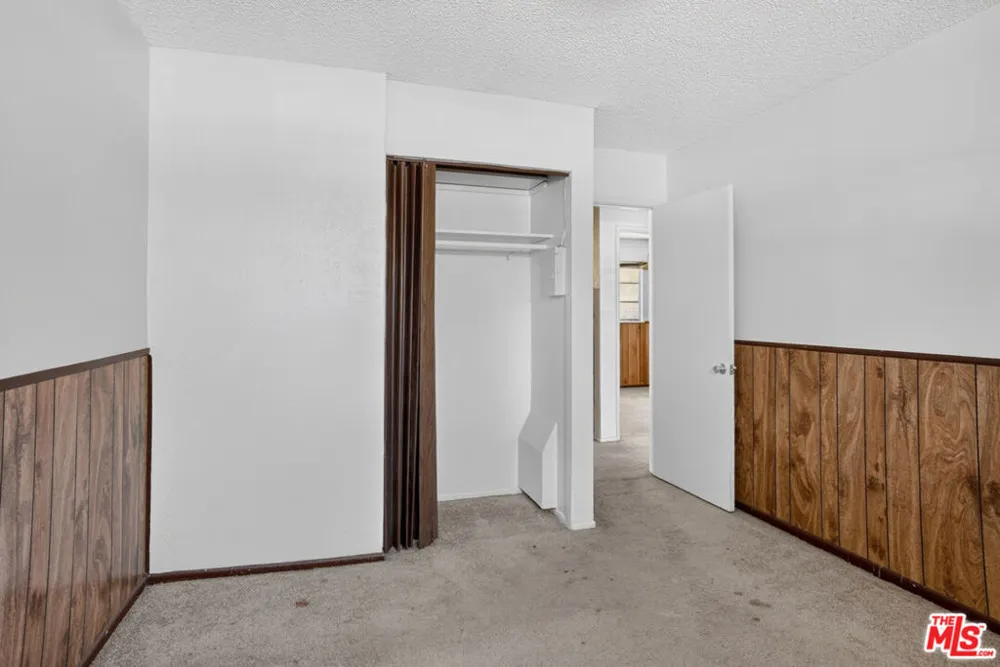38444 31st East Palmdale, CA 93550