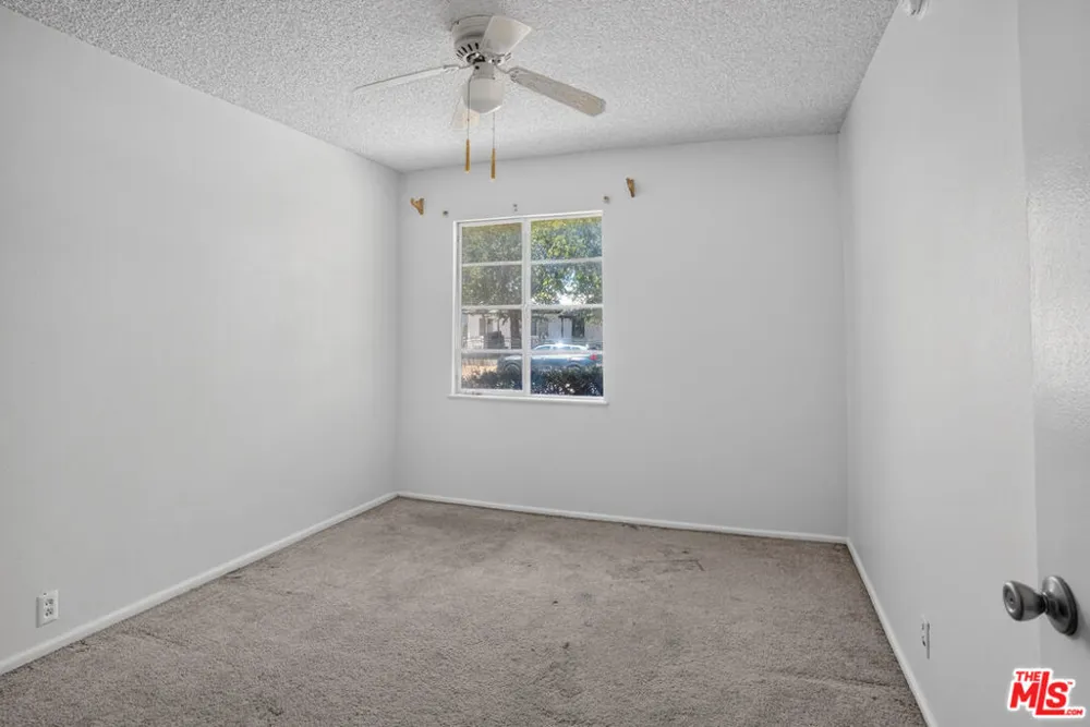 38444 31st East Palmdale, CA 93550
