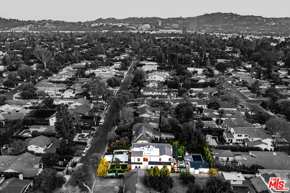 4925 Ledge Avenue Toluca Lake, CA 91601