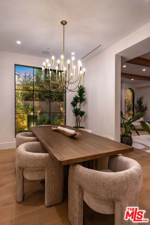 4925 Ledge Avenue Toluca Lake, CA 91601