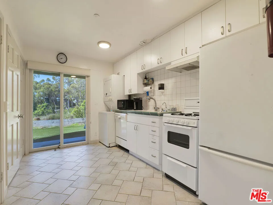 6805 Wildlife Road Malibu, CA 90265