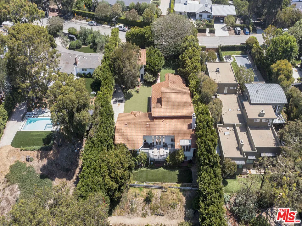 6805 Wildlife Road Malibu, CA 90265