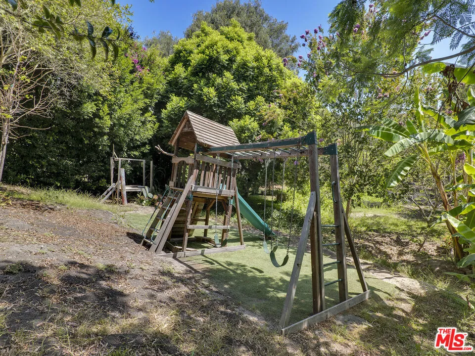 6805 Wildlife Road Malibu, CA 90265