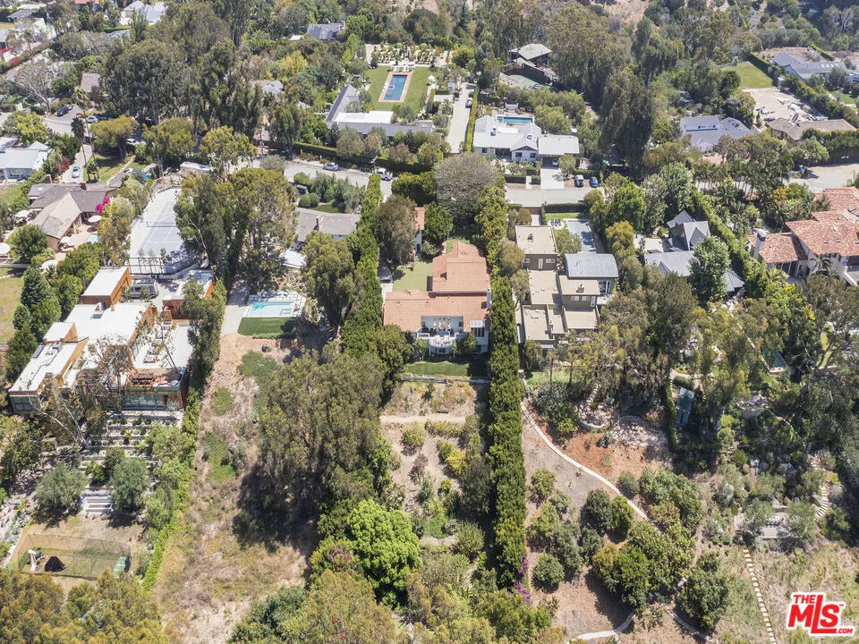 6805 Wildlife Road Malibu, CA 90265