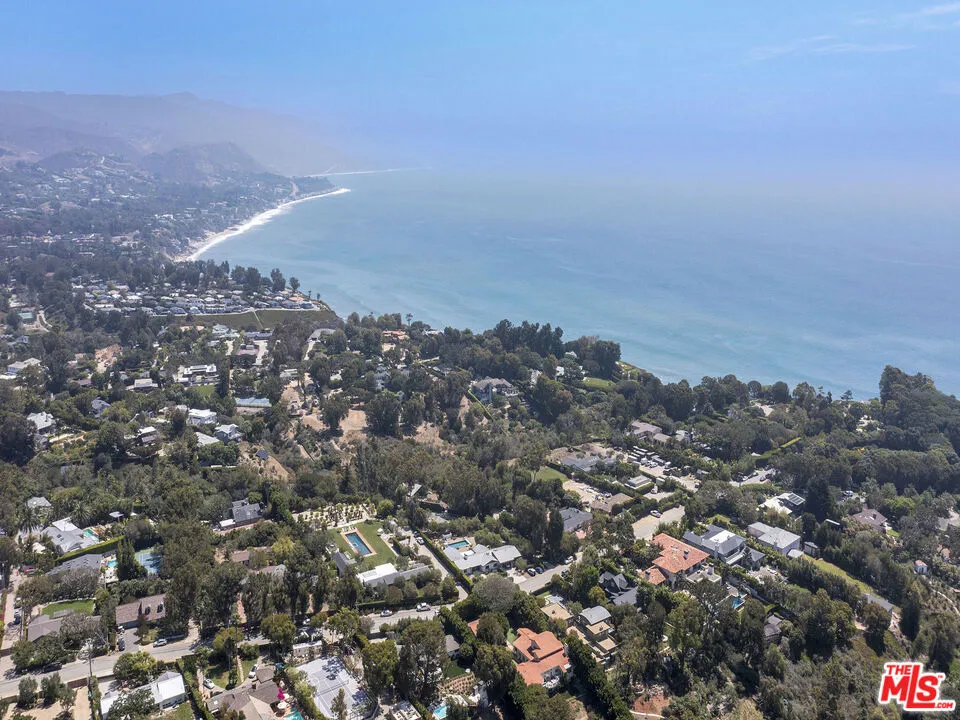 6805 Wildlife Road Malibu, CA 90265