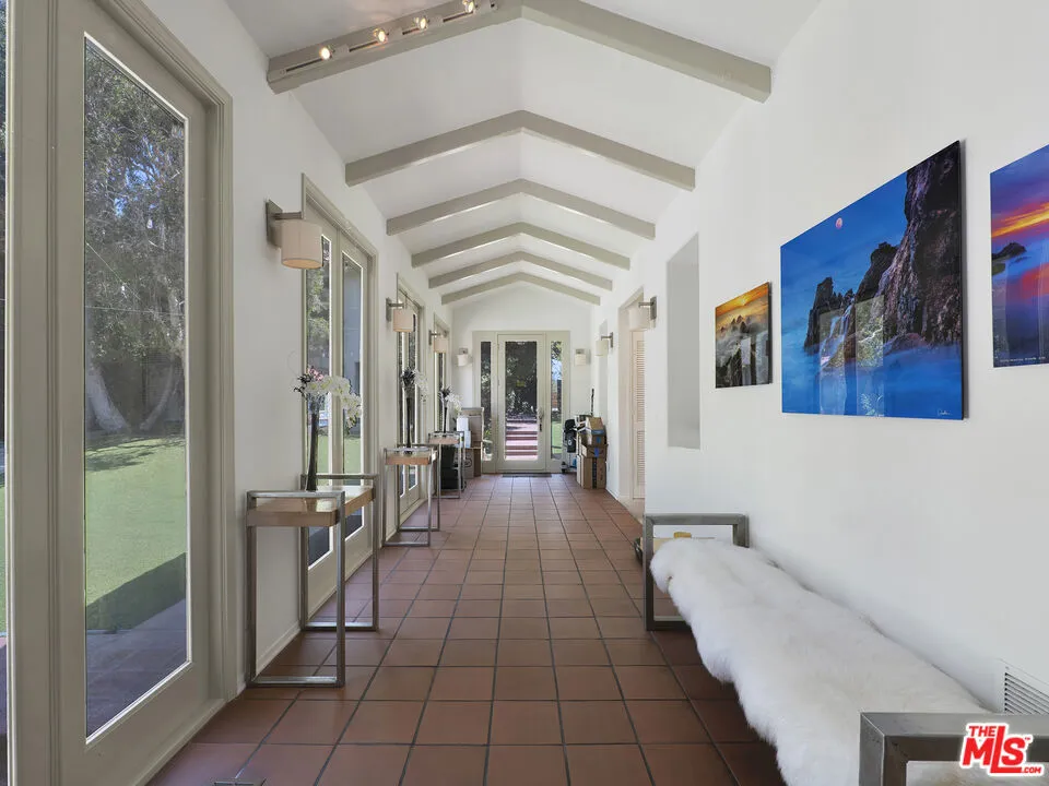 6805 Wildlife Road Malibu, CA 90265