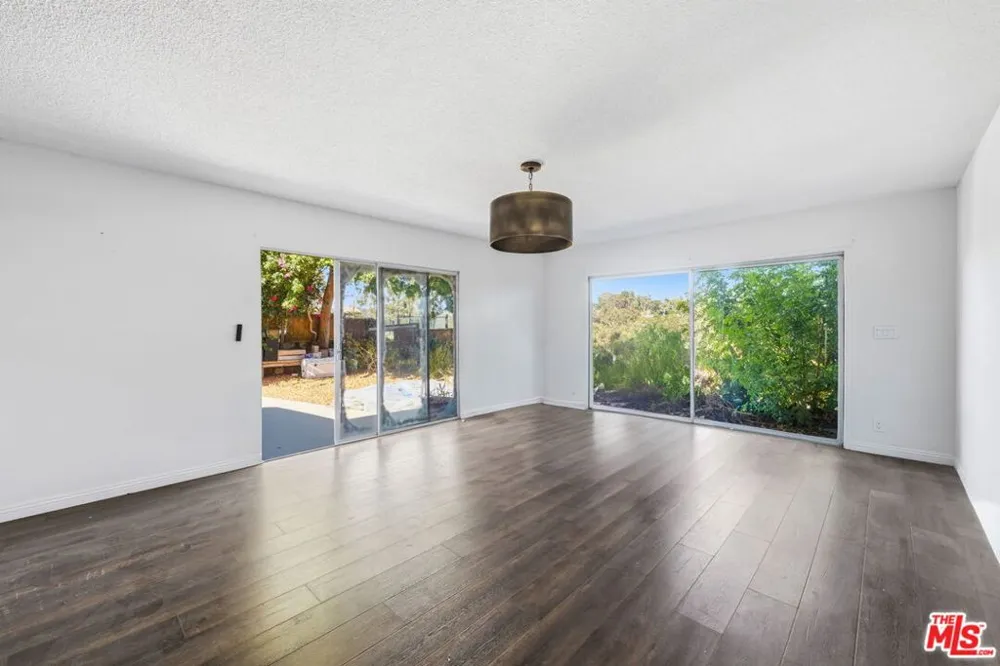 434 Chautauqua Boulevard Pacific Palisades, CA 90272