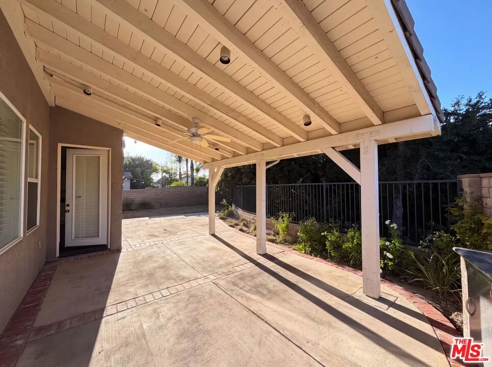 25701 Chestnut Way Stevenson Ranch, CA 91381