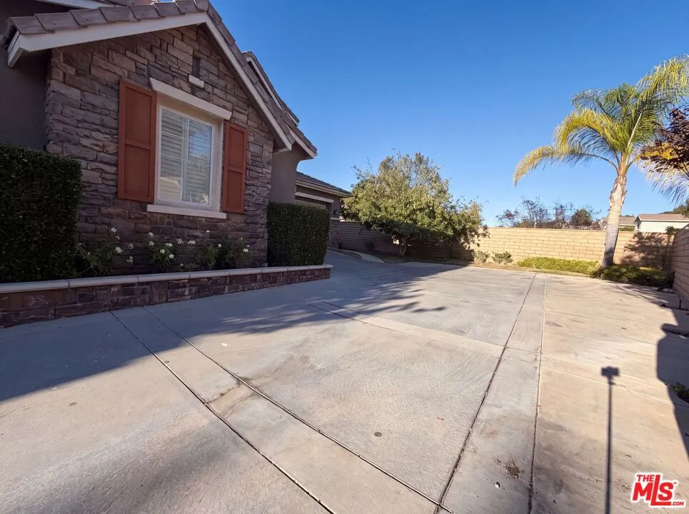 25701 Chestnut Way Stevenson Ranch, CA 91381
