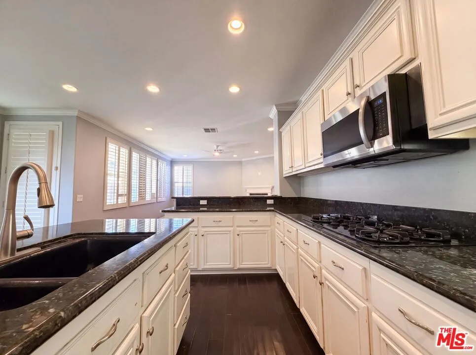 25701 Chestnut Way Stevenson Ranch, CA 91381