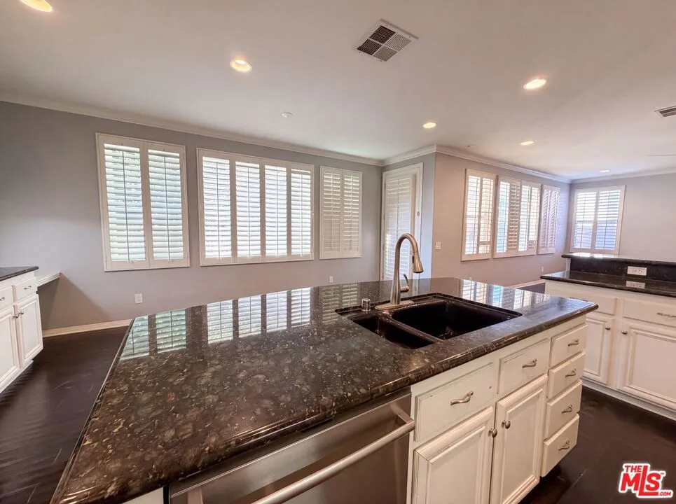 25701 Chestnut Way Stevenson Ranch, CA 91381
