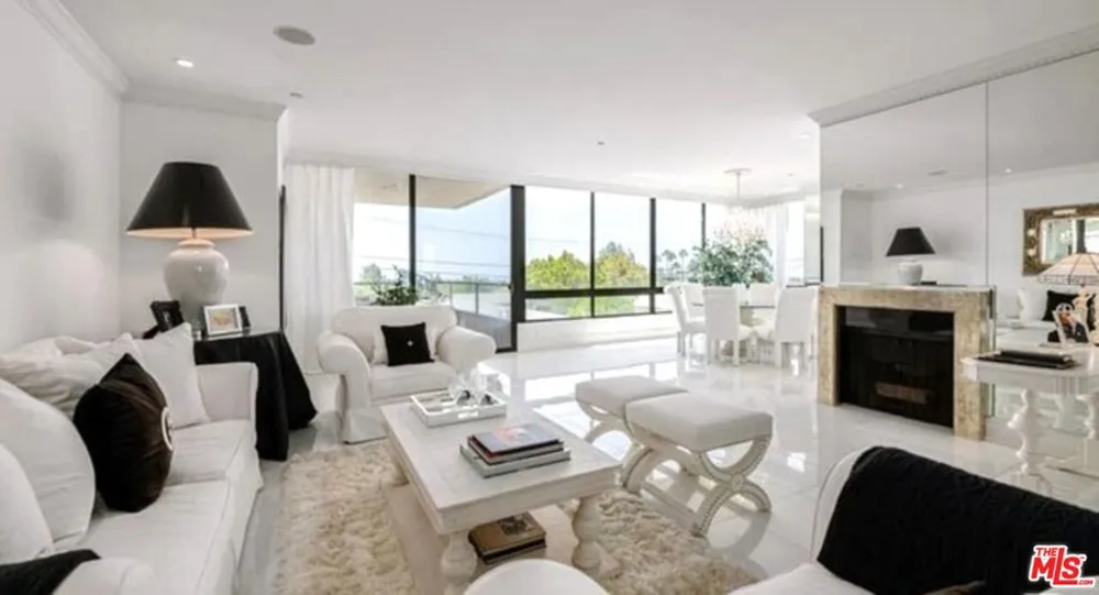 10350 Wilshire Boulevard #404 Los Angeles, CA 90024