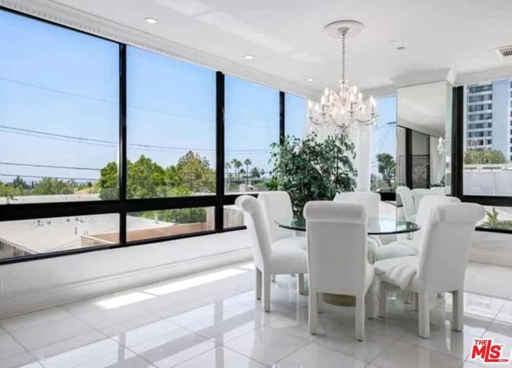 10350 Wilshire Boulevard #404 Los Angeles, CA 90024
