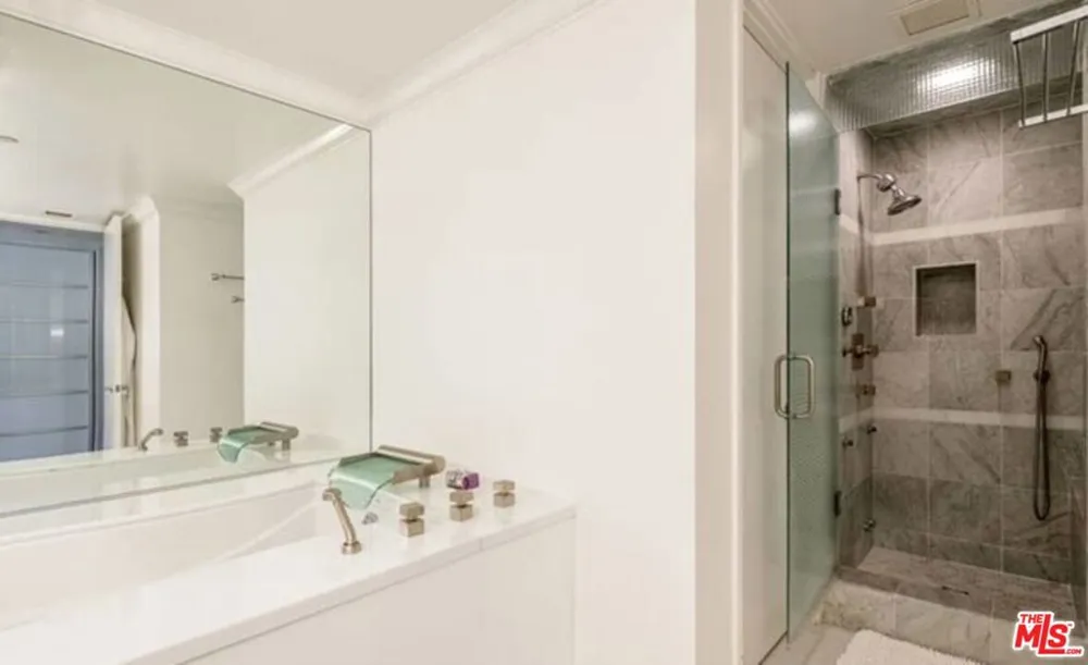 10350 Wilshire Boulevard #404 Los Angeles, CA 90024