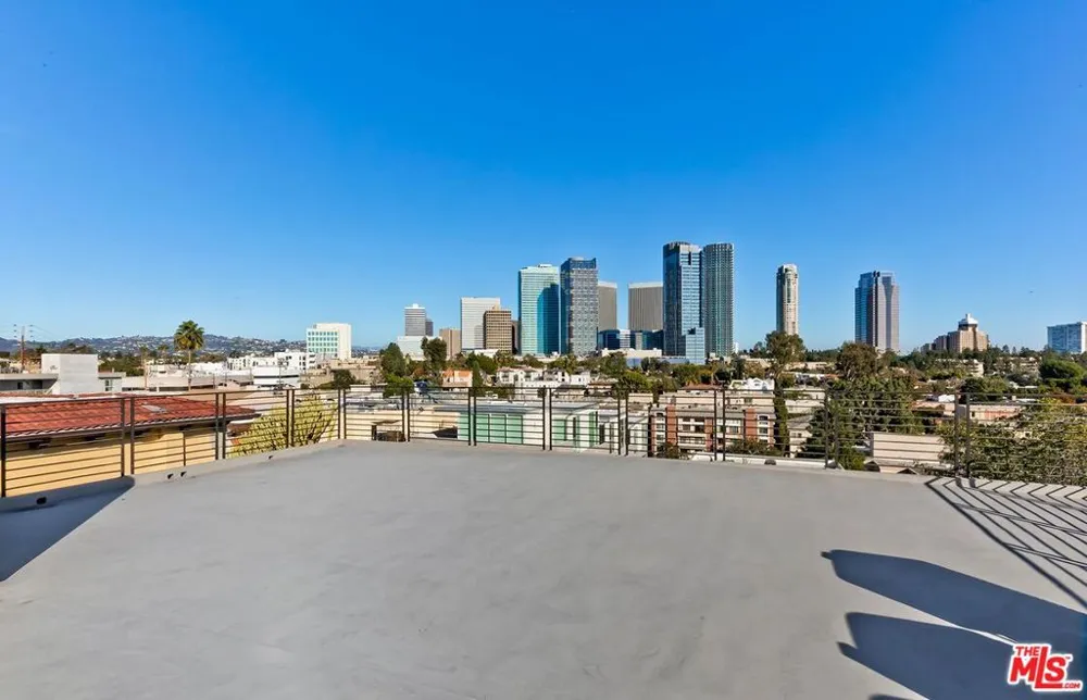 1839 Pandora Avenue #PH Los Angeles, CA 90025