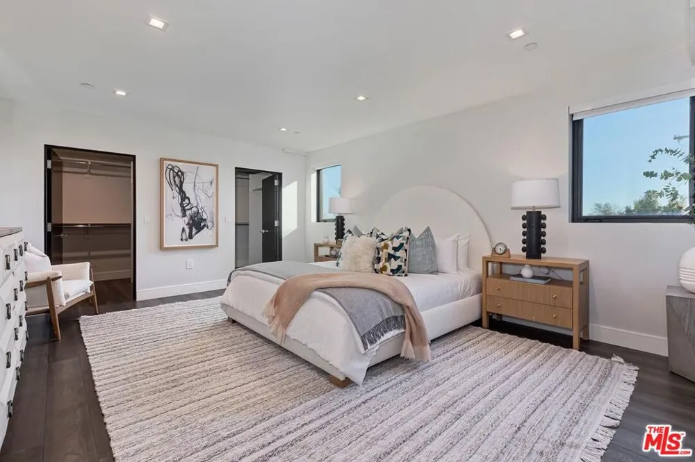 1839 Pandora Avenue #PH Los Angeles, CA 90025