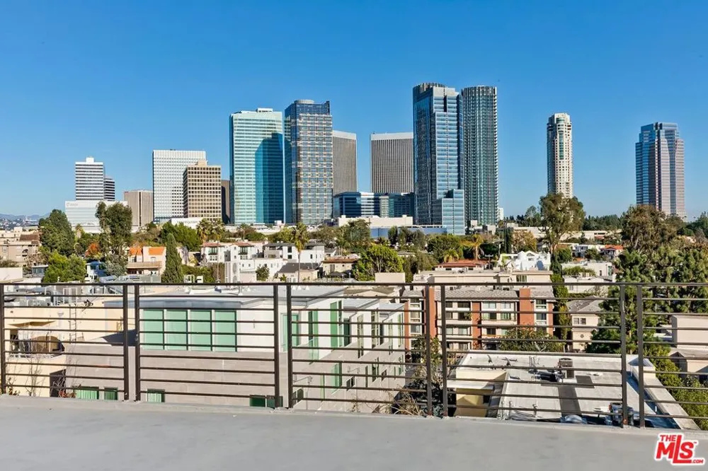 1839 Pandora Avenue #PH Los Angeles, CA 90025