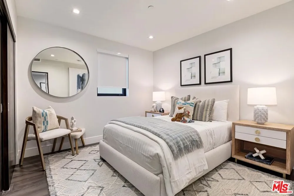 1839 Pandora Avenue #PH Los Angeles, CA 90025
